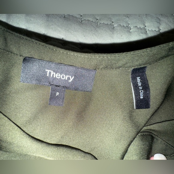 Theory brand trapeze Button Down top. Dark Rosemary green. Size TP (XS) VGUC - Picture 11 of 12